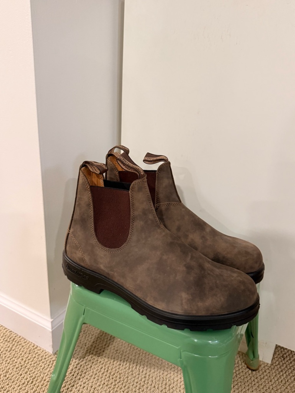 Blundstone Brown Chelsea Chukka Boots with Dark Elastic Panels